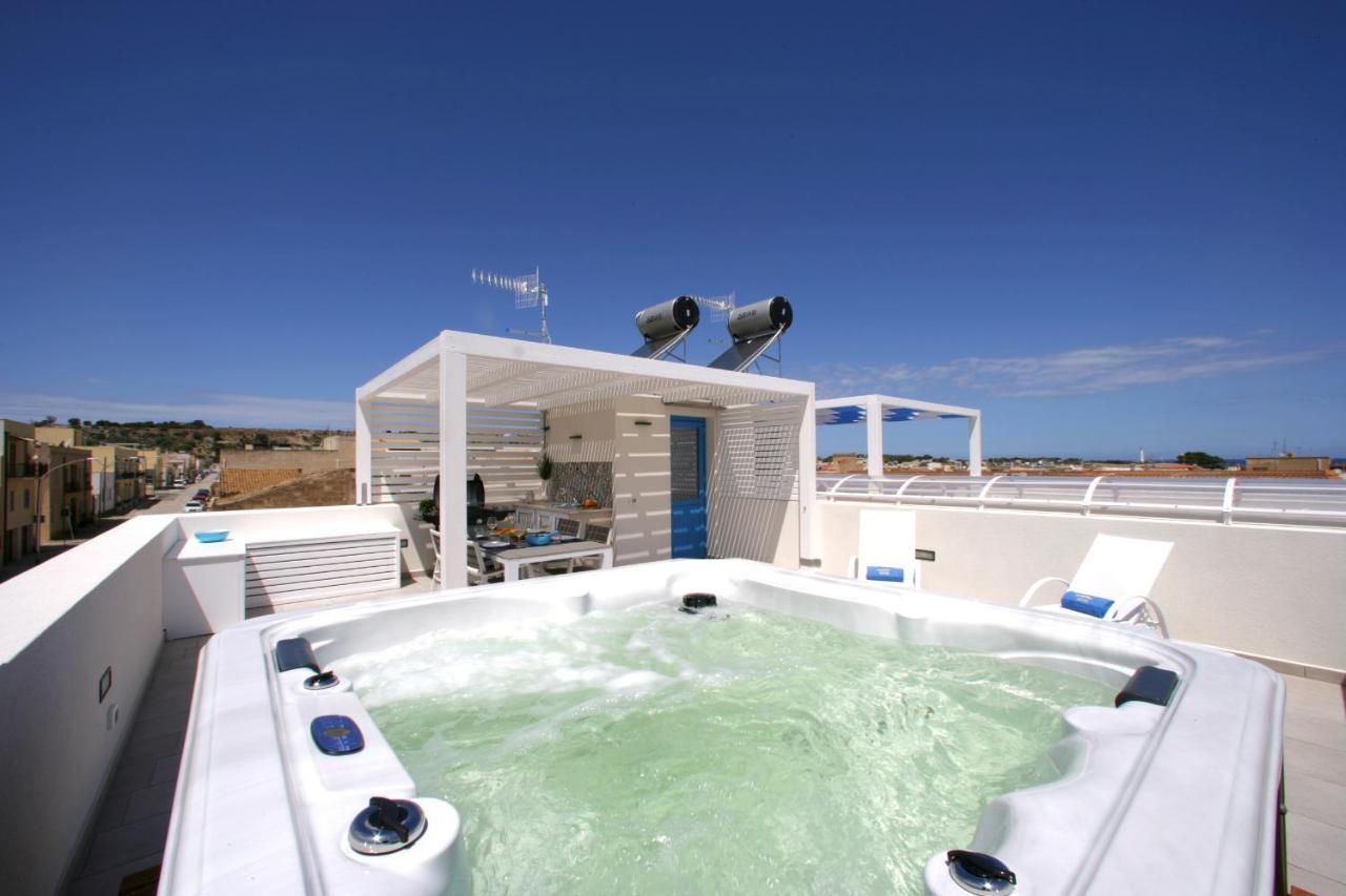 Itaca E Medea - Appartamenti Con Idromassaggio In Terrazza Сан-Віто-Ло-Капо Екстер'єр фото